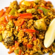 Arroz con verduras - Este arroz con verduras es un plato muy sabroso, ideal para los fines de semana o si os apetece un plato rico y nutritivo.
