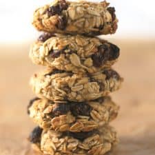 Galletas de avena con pasas - Estas galletas de avena con pasas son un desayuno o snack muy saludable porque están hechas con ingredientes naturales.