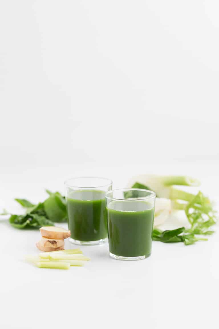 Zumo o Jugo Verde Para Principiantes - Este zumo o jugo verde es perfecto para principiantes porque está hecho con ingredientes sencillos y está muy rico. Es una bebida muy nutritiva y saludable.