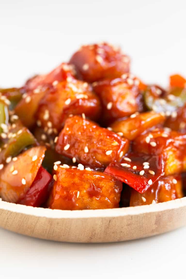 Tofu Agridulce. - Este tofu agridulce es la versión vegetal del popular cerdo agridulce de los restaurantes chinos. Es más sano y tiene menos grasa. #vegano #singluten #danzadefogones