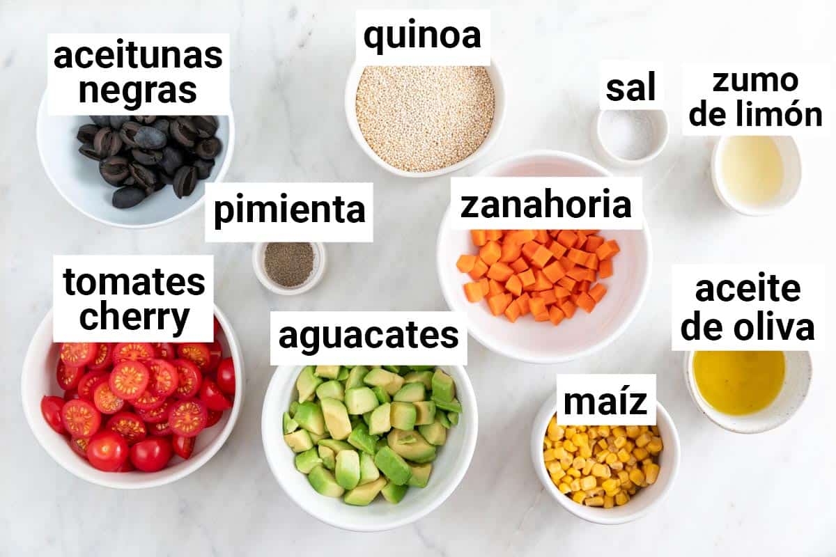 Ingredientes necesarios para hacer ensalada de quinoa.