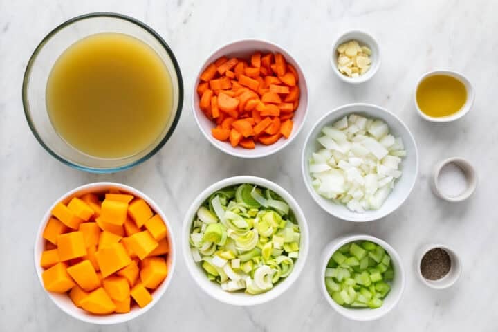 Ingredientes para hacer crema de verduras.