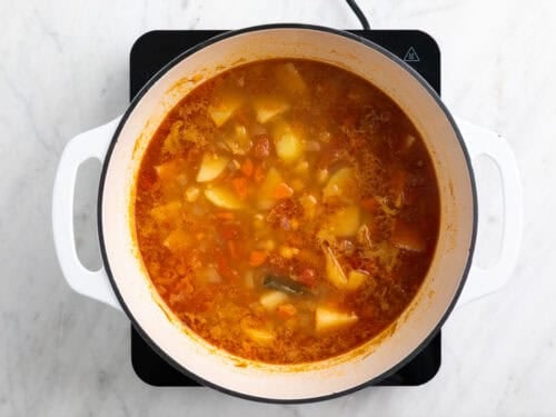 Guiso cocinado con los garbanzos.