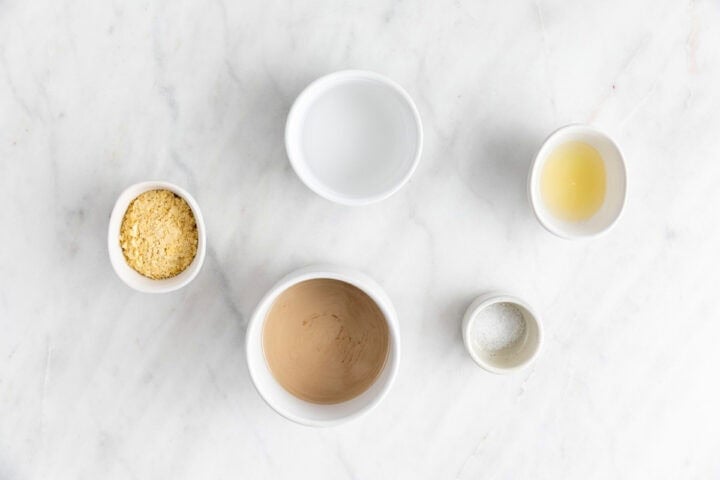 Ingredientes para hacer aliño de tahini